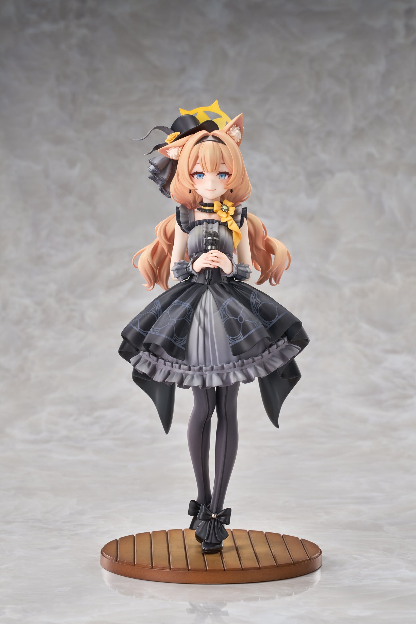 GOOD SMILE COMPANY - Blue Archive Iochi Mari (Idol): Memorial Lobby Version [PRE-ORDER]