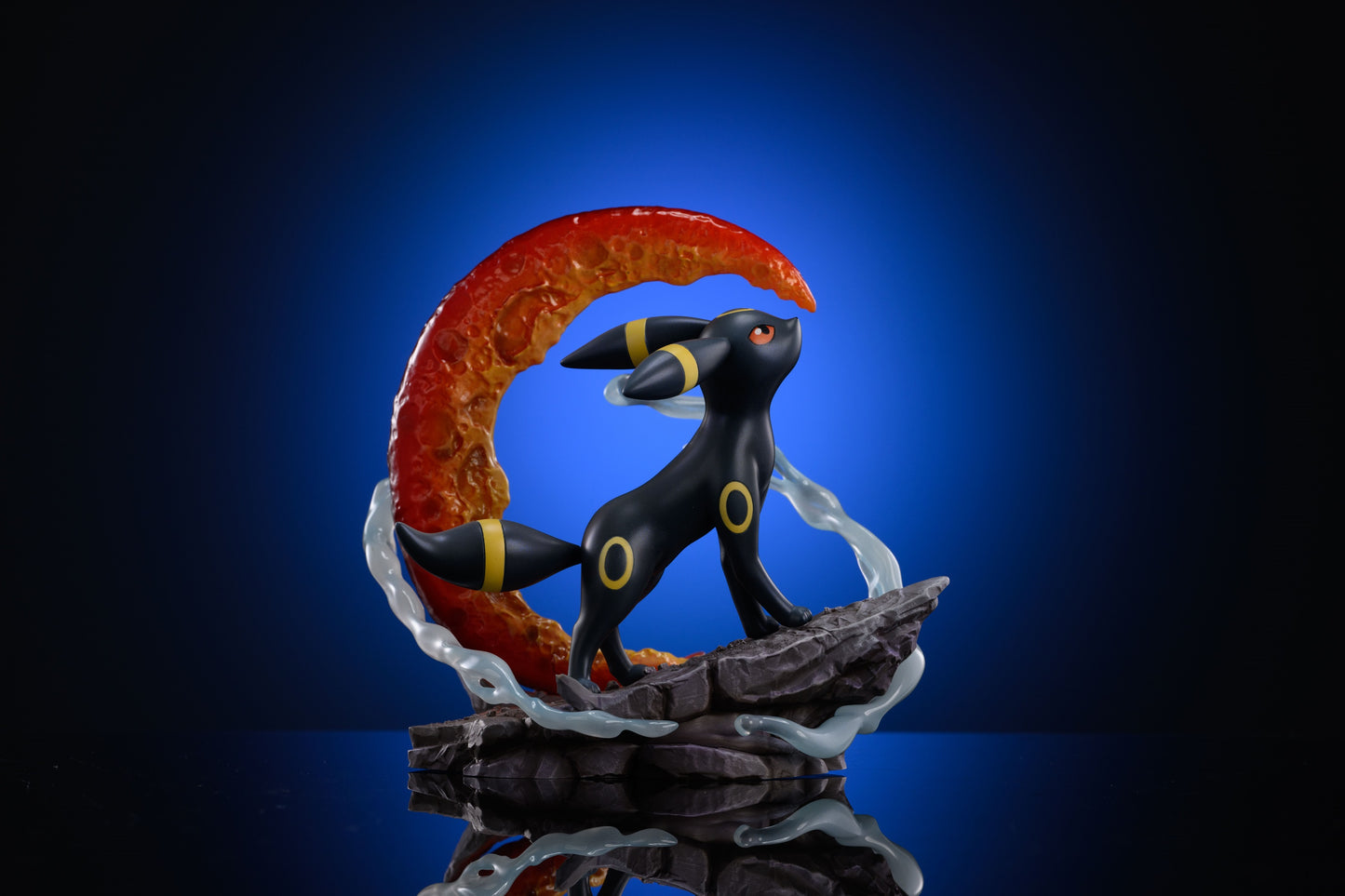 Digital Monster Studio - Umbreon [PRE-ORDER CLOSED]