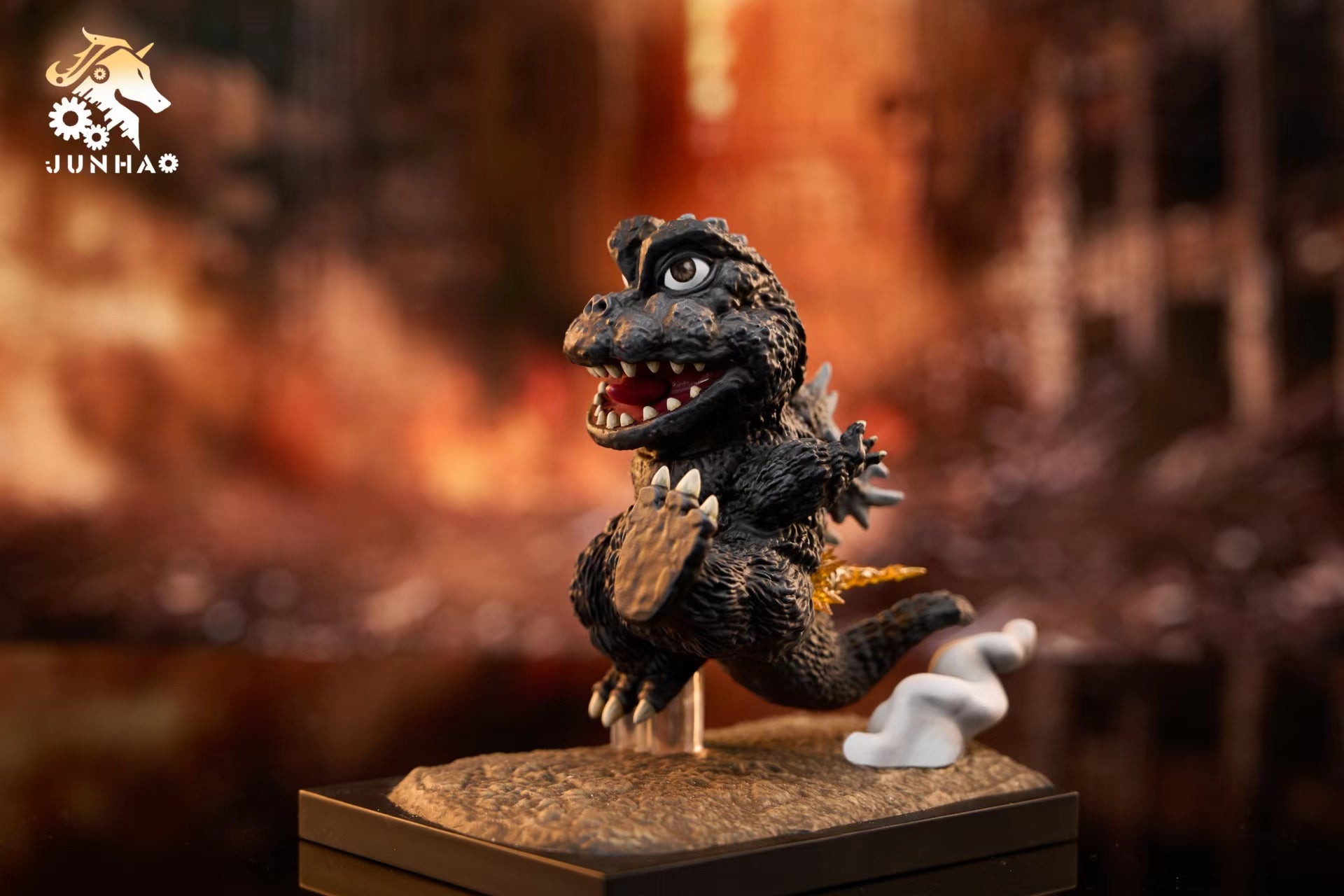 Jun Hao Studio - Running Godzilla [PRE-ORDER CLOSED] – GK Collectors