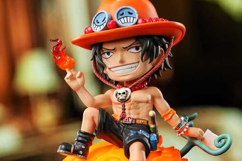 HAPPY LIFE - One Piece Ace Night Light (Licensed) [PRE-ORDER]
