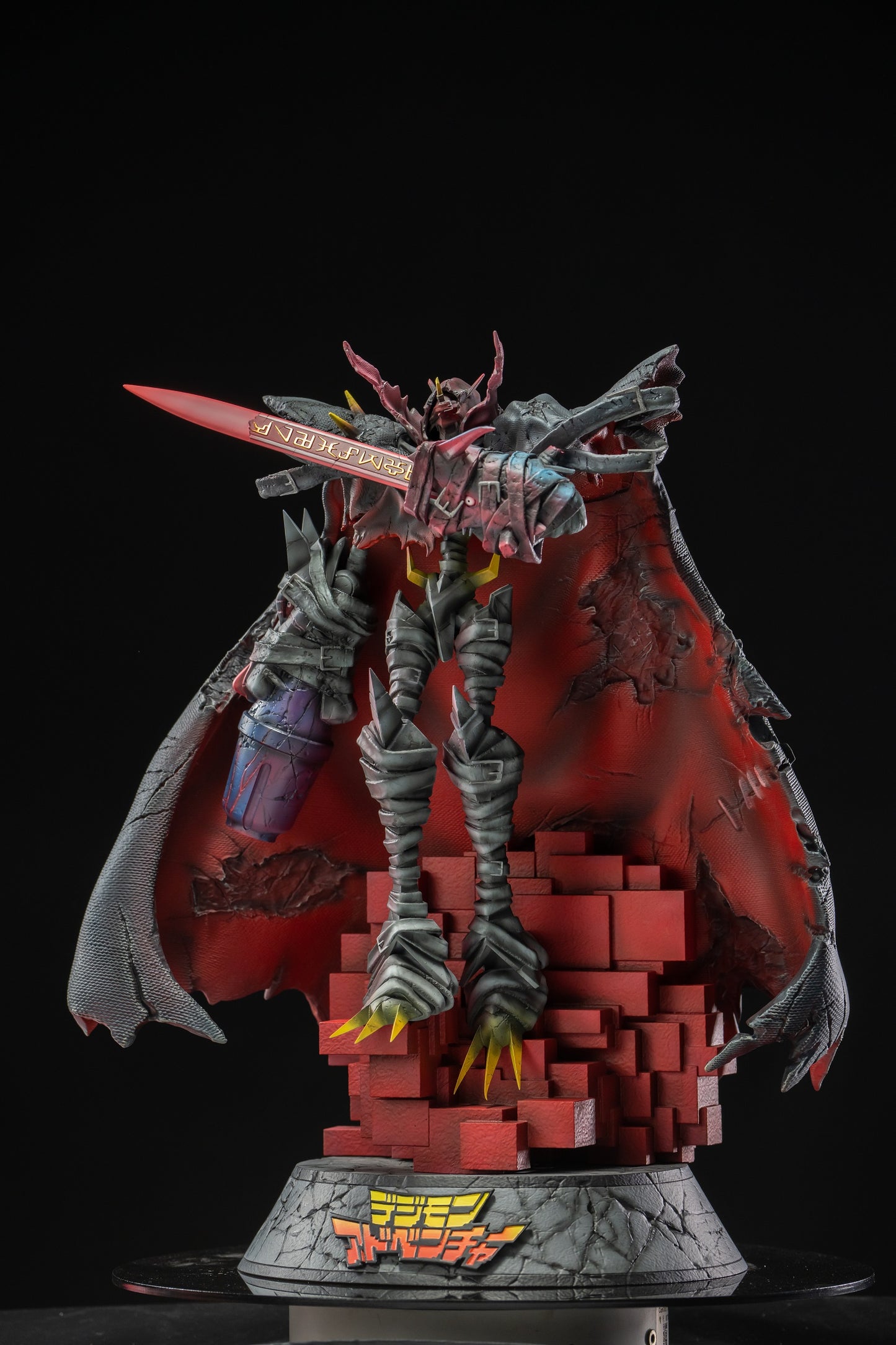 MO Studio - Omegamon Zwart [PRE-ORDER CLOSED]