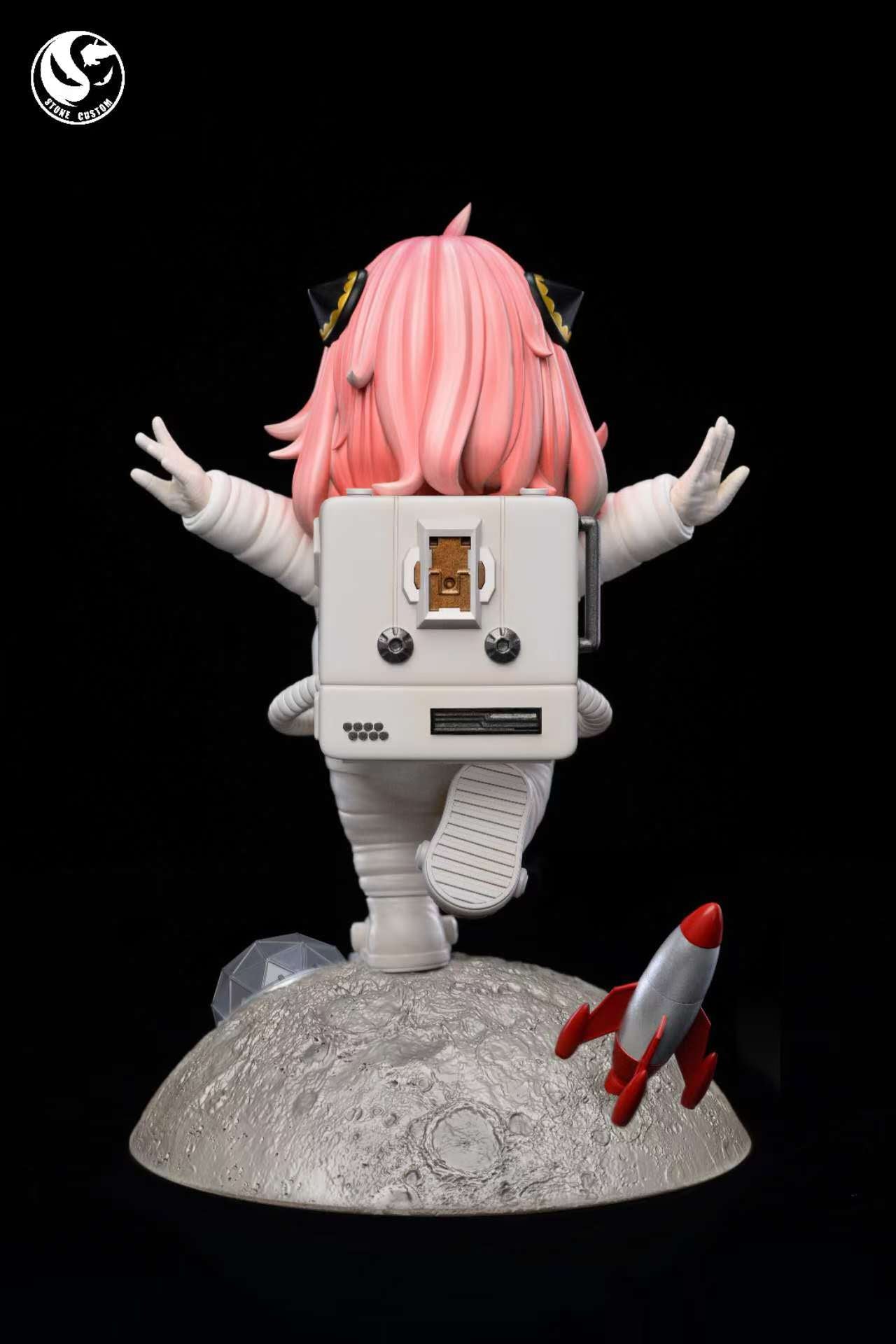 Stone Custom Studio - Astronaut Anya [PRE-ORDER CLOSED]