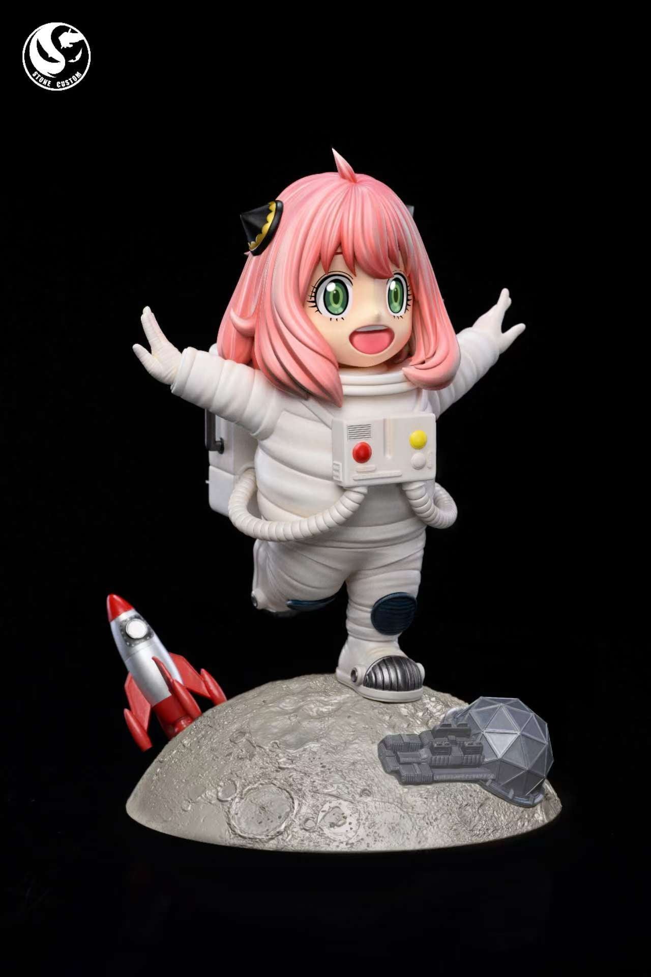 Stone Custom Studio - Astronaut Anya [PRE-ORDER CLOSED]
