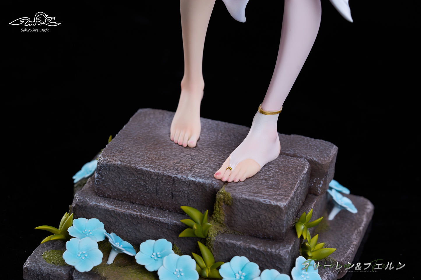 Sakura Core Studio - Frieren and Fern [PRE-ORDER]
